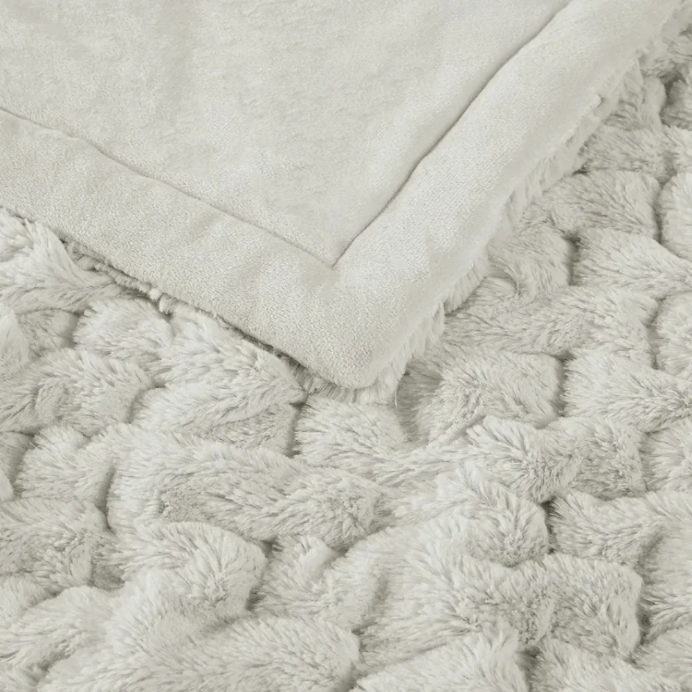 Luxurious Light Grey Textured Blanket NEW - Picture 5 of 13